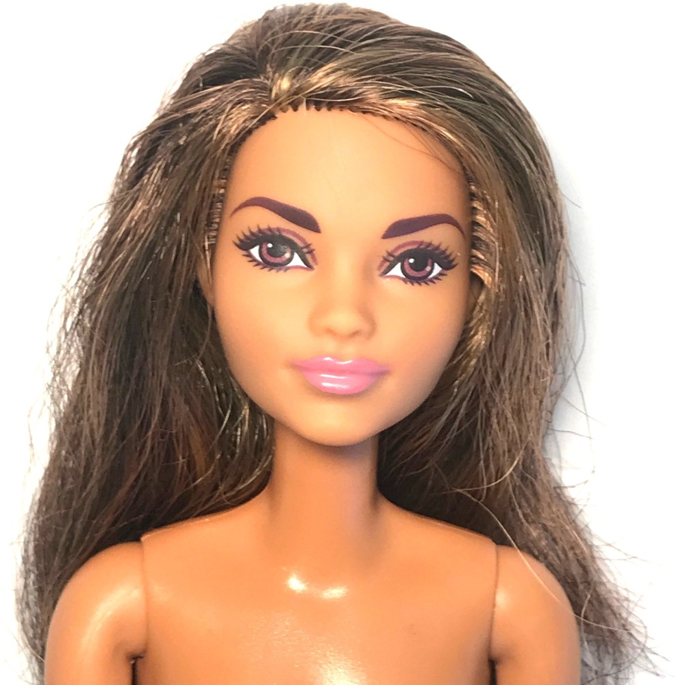 Nude Barbie 2016 Made To Move Skateboarder Latina Hispanic Daisy MTM DVF70 Doll